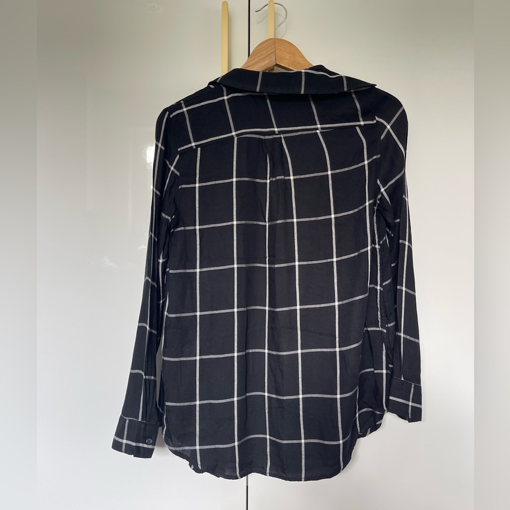 Banana Republic Boyfriend Fit Plaid viscose Shirt - Picture 2 of 3